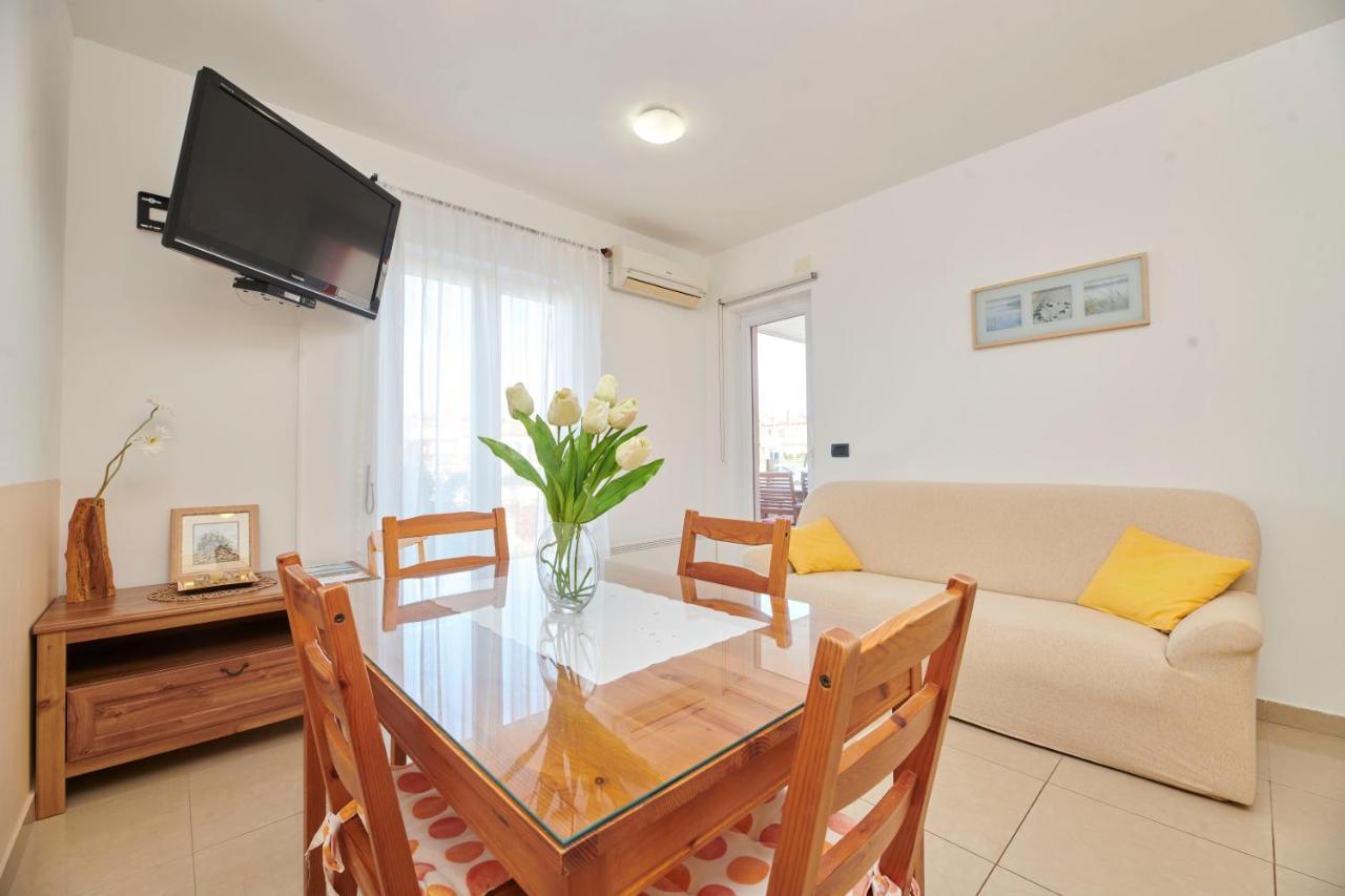 Villa Ax Umag Exterior photo